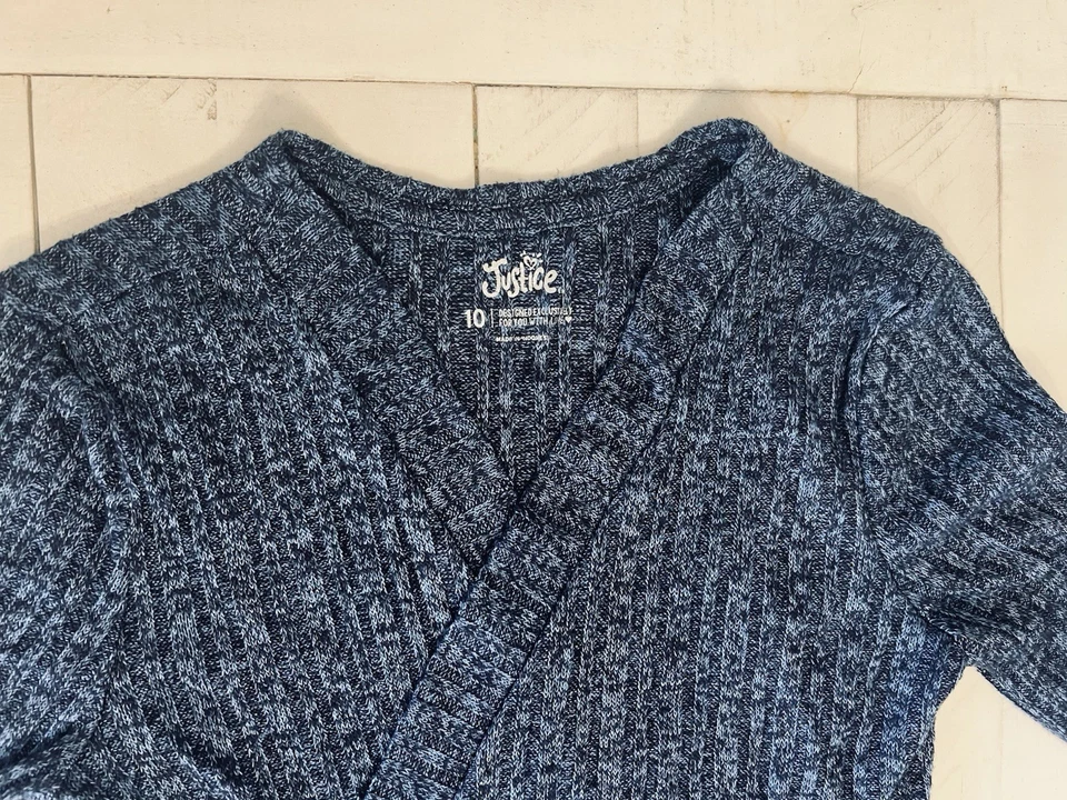 Suéter/Cárdigan Justice Girls Azul Manga Larga Cuello en V Dobladillo Asimétrico M/10 Foto 2 de 4