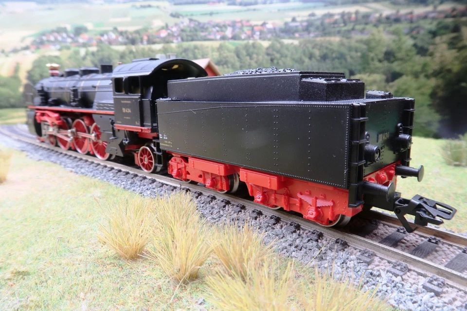 Märklin Spur H0 3318 Rheingold-Dampflok mit Tender BR 18 434 der DRG Ep.II - Bild 3 von 4