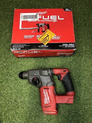 (Parts Or Repair Only) Milwaukee M18 FUEL 2912-20 Brushless Rotary Hammer