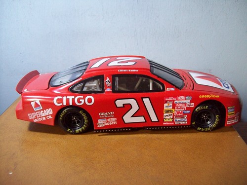 1/24 MODELLI AZIONE FORD TAURUS NASCAR 1999 #21 ELLIOTT SADLER NO SCATOLA - Foto 5 di 6
