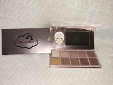 Jax & Olivia Cosmetics & Skincare 10 Color Ultra Cool Glow Highlighter Palette