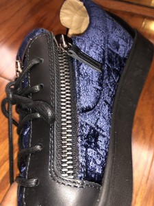 giuseppe navy blue