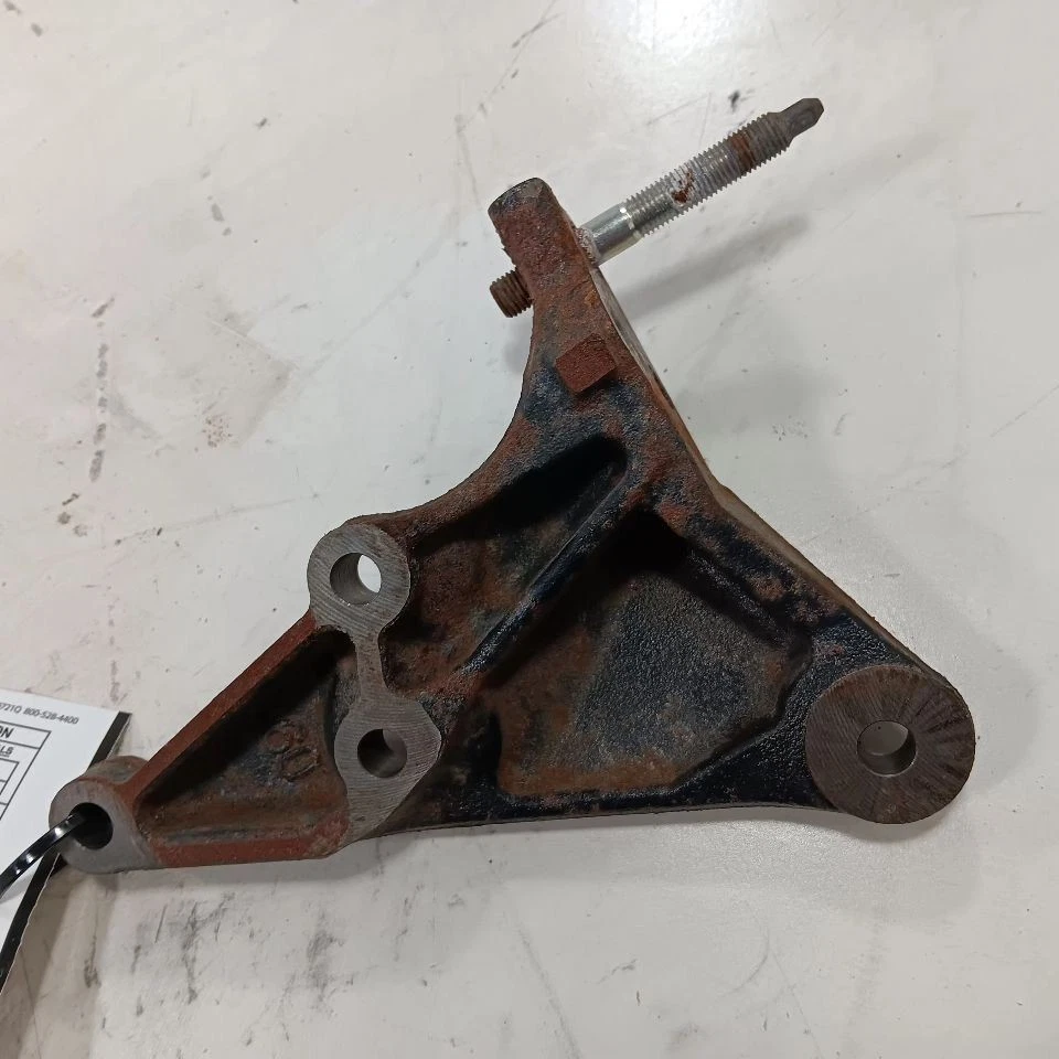 Montaje motor Toyota Prius C pasajero derecho 2017 2016 2015 2014 2013 Foto 2 de 4