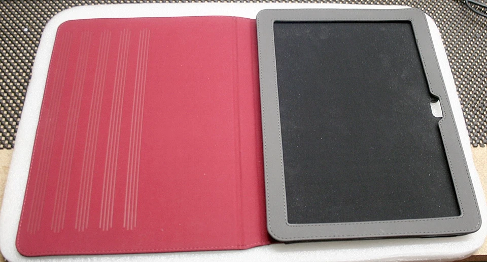 BELKIN FLIP FOLIO STAND FOR SAMSUNG GALAXY  10.1" (MIDNIGHT RED) - F8M163EBC01 Foto 4 de 4