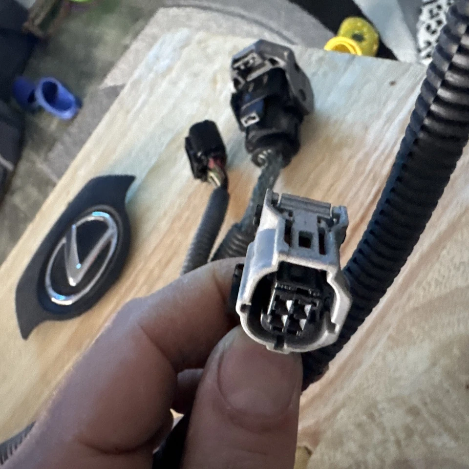 Lexus GS350 2013-15 tracción trasera donante, arnés de cables para sala de máquinas 82113-30710 buenos clips Foto 2 de 4