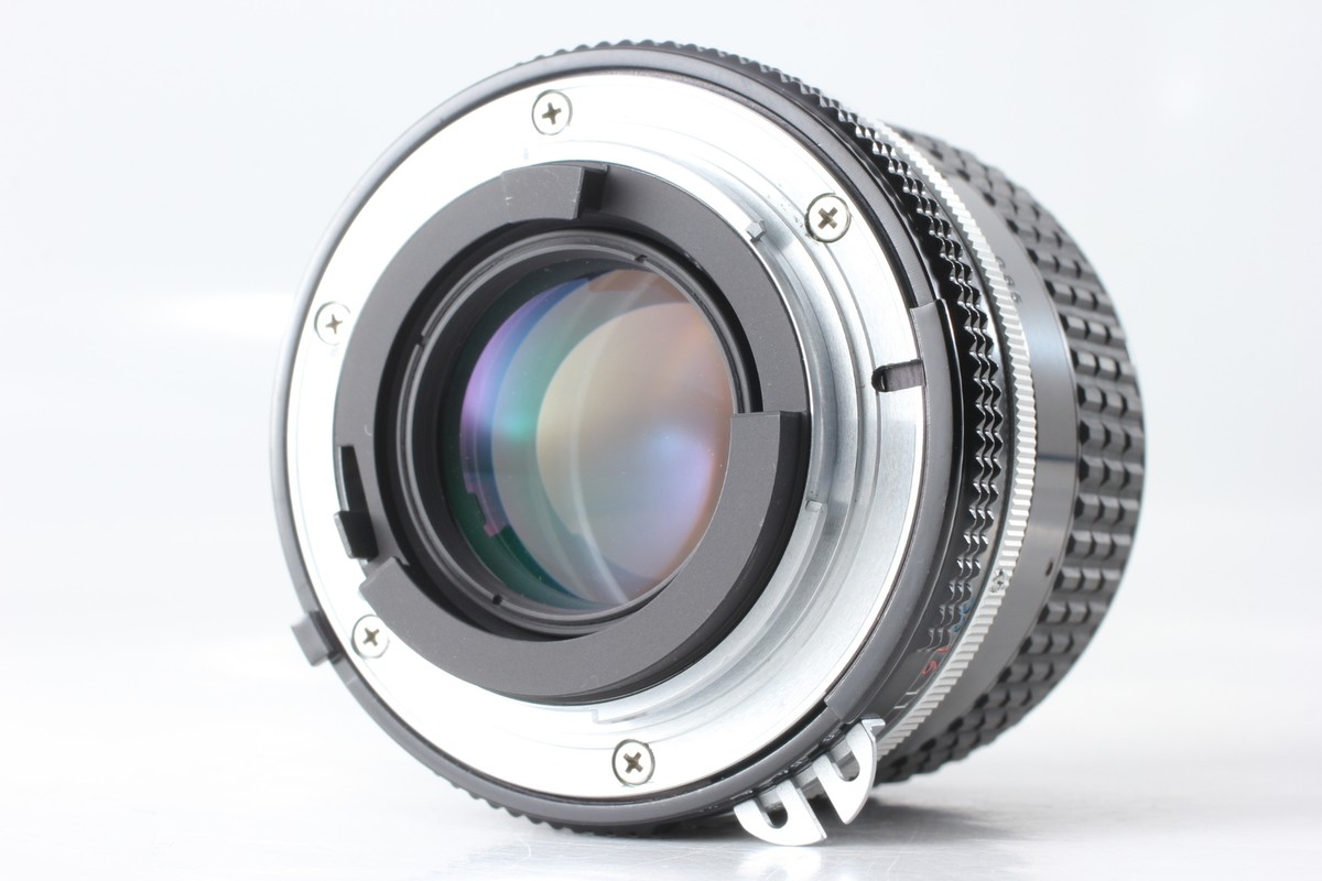 【美品】ニコン Nikon Ai Nikkor 85mm F2 Extremely beautiful] Working Nikon Ai Nikkor 85mm F2 From