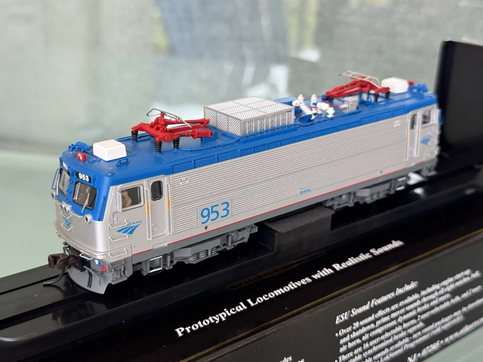 ✅ Amtrak AEM-7 #953 Phase V DCC ESU LokSound Atlas Master GOLD DCC EMD HO NEW - Image 4 of 4