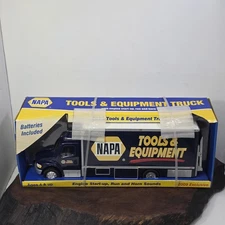 NAPA Tools & Equipment Truck 2009 Exclusive First Gear Sound Lights Boxed
