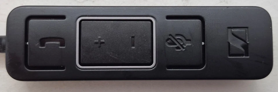 Sennheiser USB-CC x5 CTRL Adapter Cable USB to 3.5mm with Mute & Volume Control - Image 2 of 4