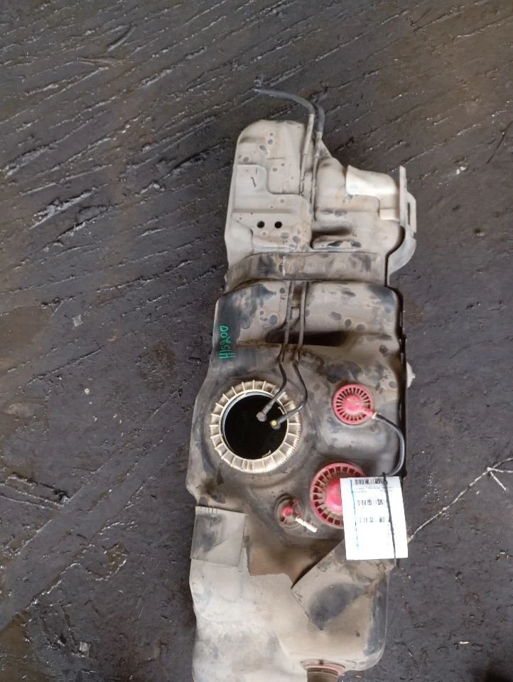 Tanque de combustible compatible con 10-23 LEXUS GX460 3726050 Foto 2 de 4