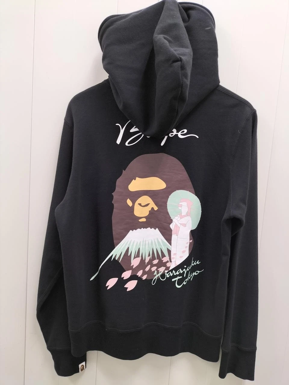 A BATHING APE (BAPE) Felpa con cappuccio A Bathing Ape souvenir full zip zip nera o mimetica usata