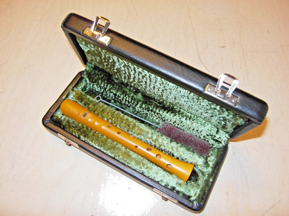Garklein-Flötlein Mollenhauer nach H. Kynseker Garkleinflötlein mit Etui barock
