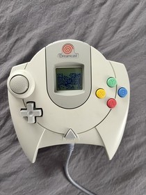 Sega Dreamcast Console Bundle, 2 Controllers, Cords VMU Tested Works Pelican Gun