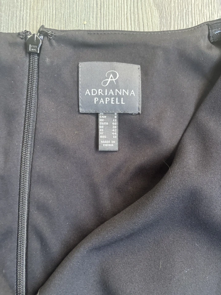 Mameluco negro para mujer Adrianna Papell con acento de flores cremallera trasera talla 8 Foto 3 de 4