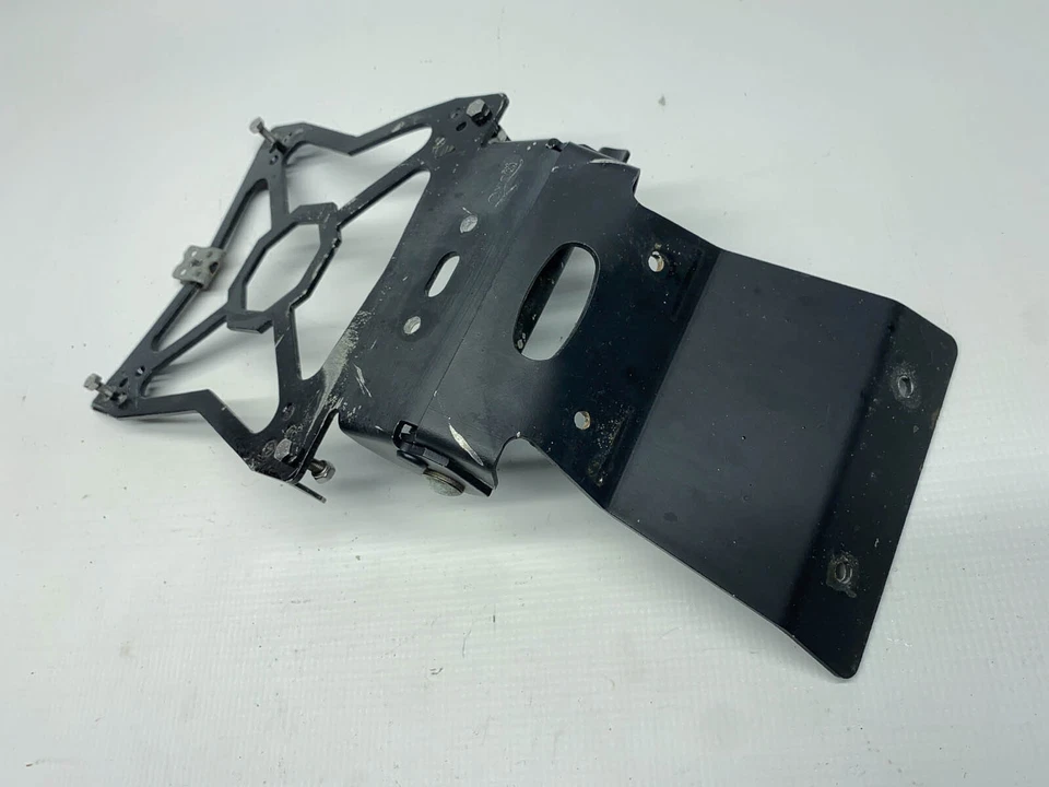 Soporte matrícula Triumph Speed Triple 1050 numberplate (2) 06' Foto 4 de 4