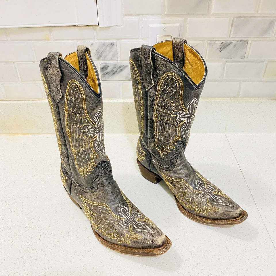 Botas Corral Teen A1029 Youth 4.5T Cuero Negro Envejecido Alas Cruz Punta Corta Foto 3 de 4