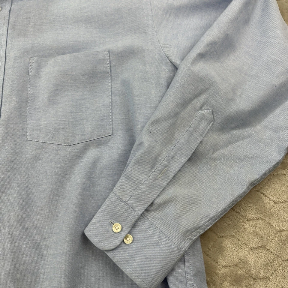 VTG Cambridge Classics Men's Blue Wrinkle Free Oxford Shirt - Tag Sz 16.5 34/35 - Image 3 of 4