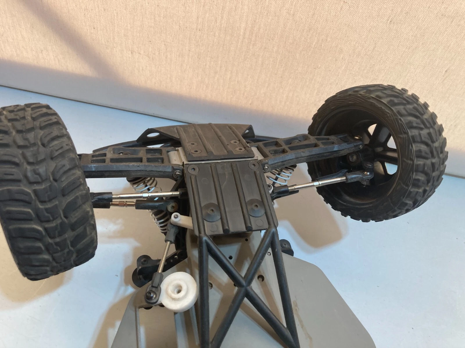 traxxas short course racing carro de controle remoto leia 