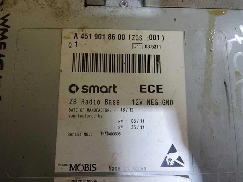 Radio SMART FORTWO Coupe 1.0 M132.910 A4519018600 - Bild 3 von 3