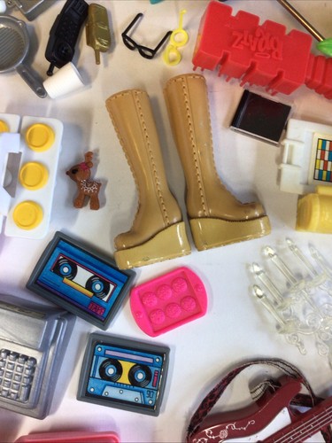 Large Lot Of Barbie Doll & Other Doll Accessories Lot Guitars, Table, Chairs - Picture 13 of 13