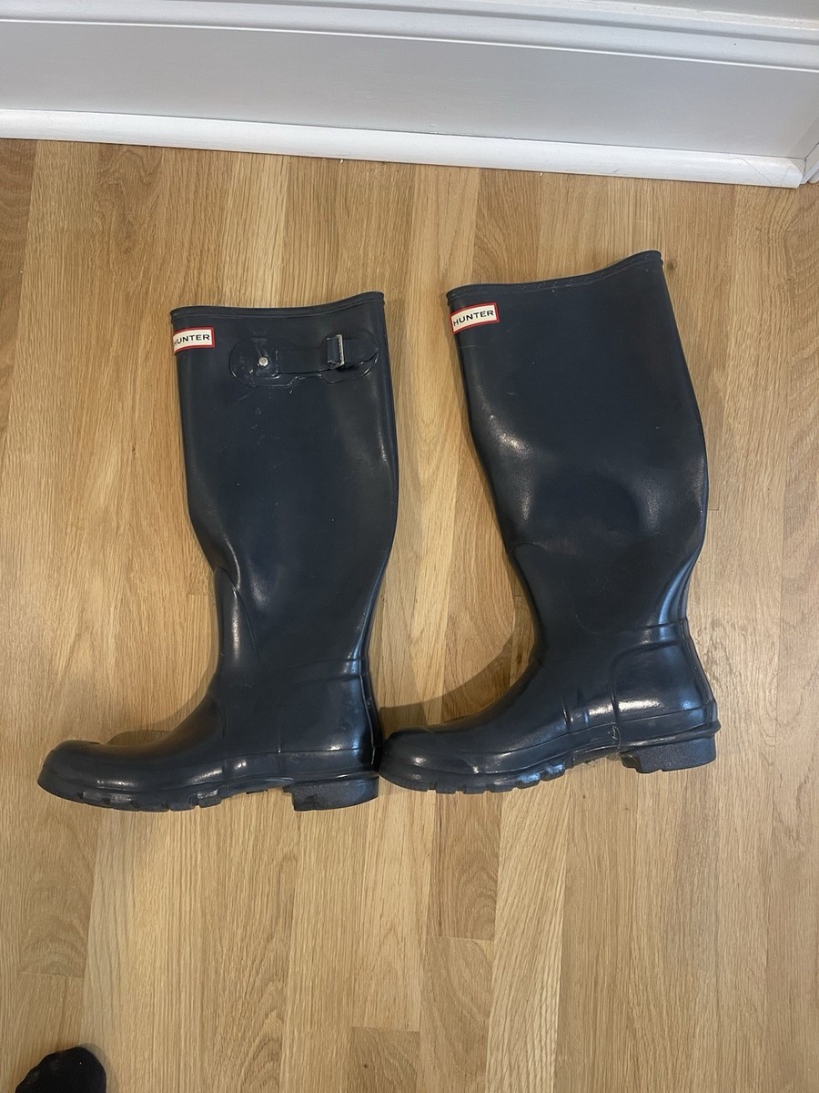 Hunter Women’s Size 9 Tall Rain Boots Black Rubber Buckle Waterproof Wellies