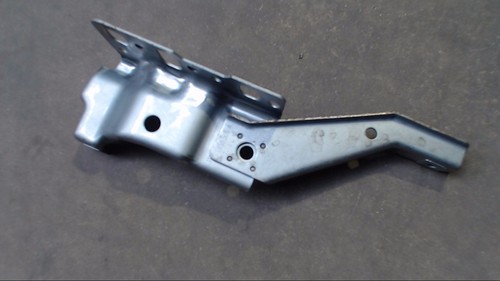 Halter Träger Verstärkung Armaturenbrett Rechts 2K1858506A VW Caddy 1.9 TDI DPF