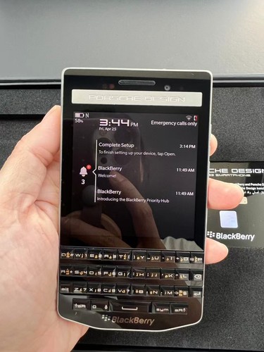 NEW BlackBerry Porsche Design P'9983 2+ 64GB unlocked luxury smart phone - 第 15/22 張圖片