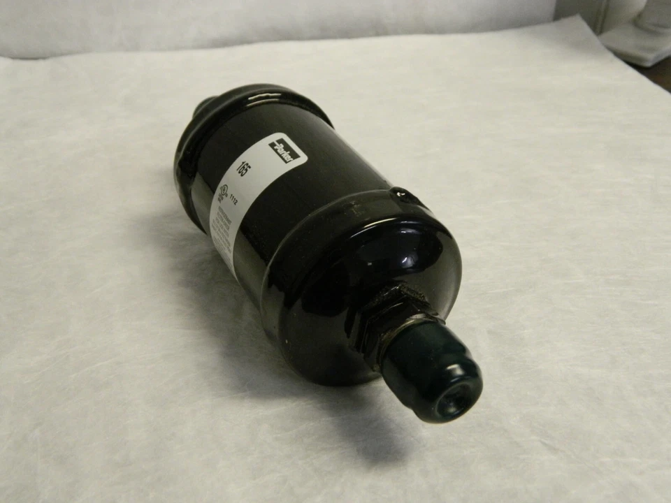 Filtro de línea de líquido de refrigeración Parker 5/8" Conn. 2-1/2" D 6,3" L 033199-165 Foto 2 de 3