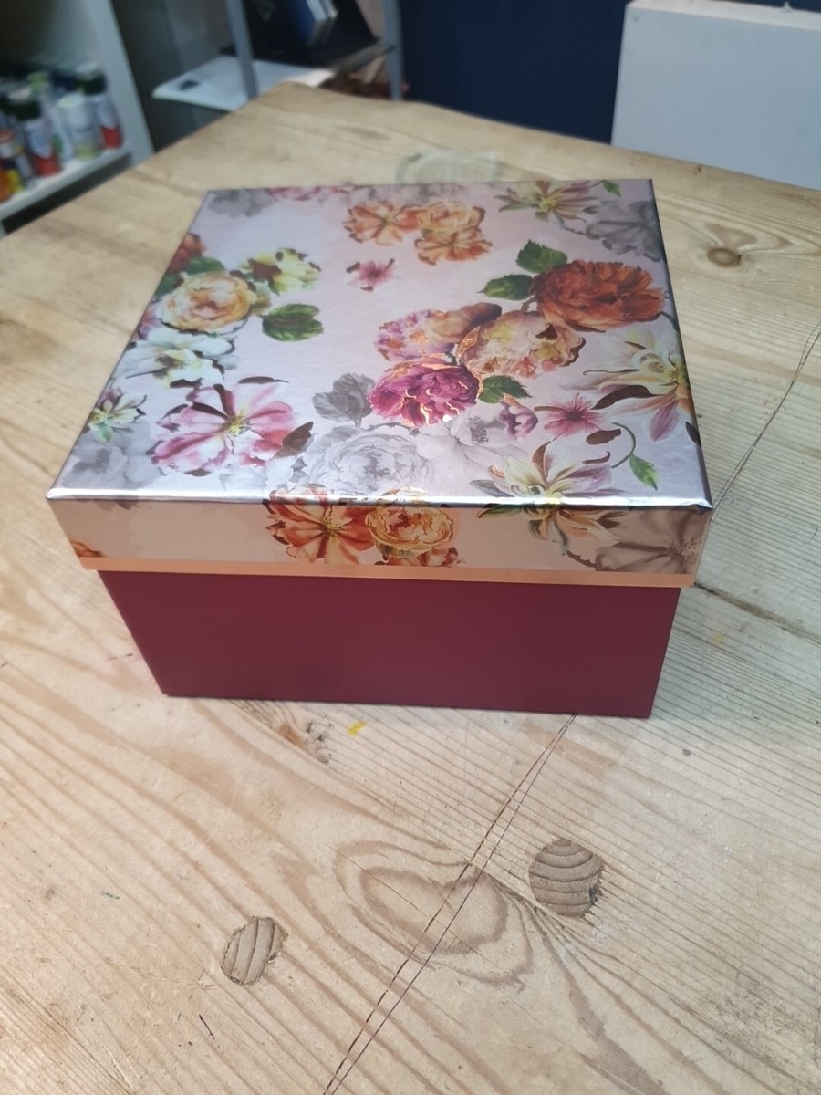 Paperchase Gift box with lid Pack of Floral Pattern
