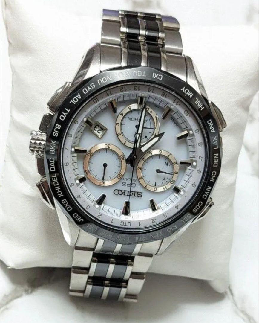 SEIKO 起た ASTRON SBXB 101