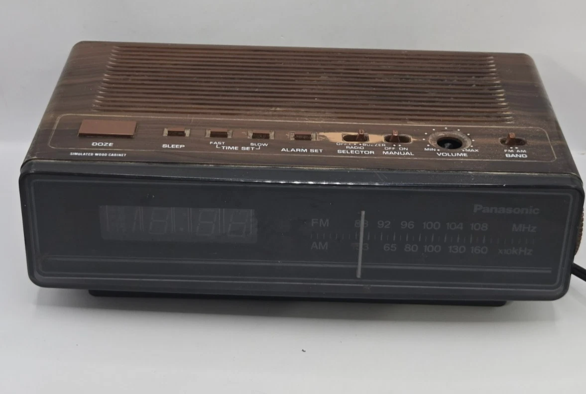 Panasonic Collectible Vintage Alarm Clocks & Clock Radios 1970
