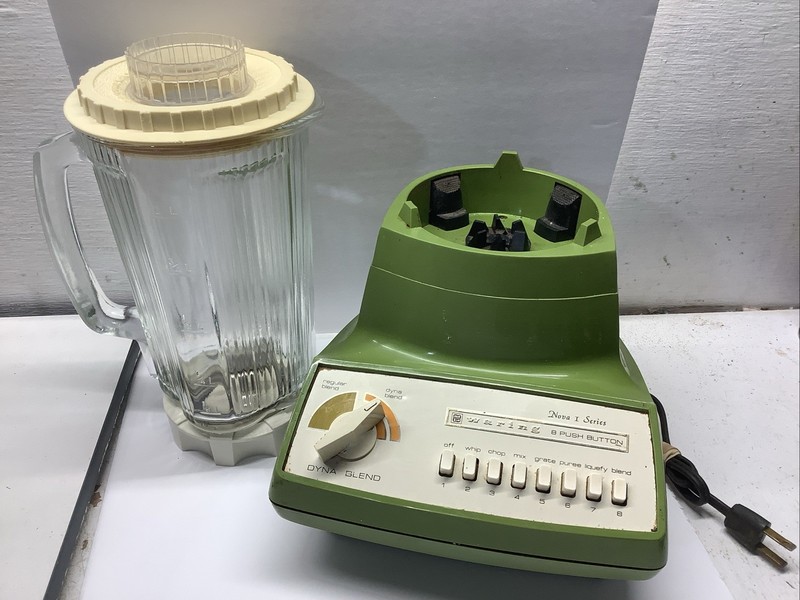 Nice Vintage Waring Nova I Series Blender 8 Button dyna blend Avocado Color
