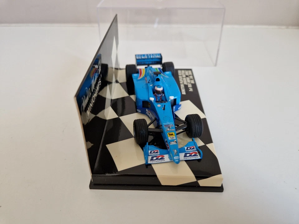 Pulsante Minichamps 1/43 Benetton Renault B200 J. - Test Jerez 2000 - 433000111 - Immagine 2 di 4