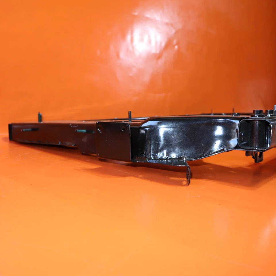 Soporte radiador Jeep Cherokee 2019 2020 2021 2022 2023 68411365aa OEM Foto 4 de 4