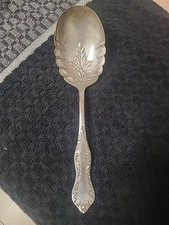 Vintage U.S. Silver Co Silverplate Flatware Solid Shell Berry/Casserole Spoon 8"