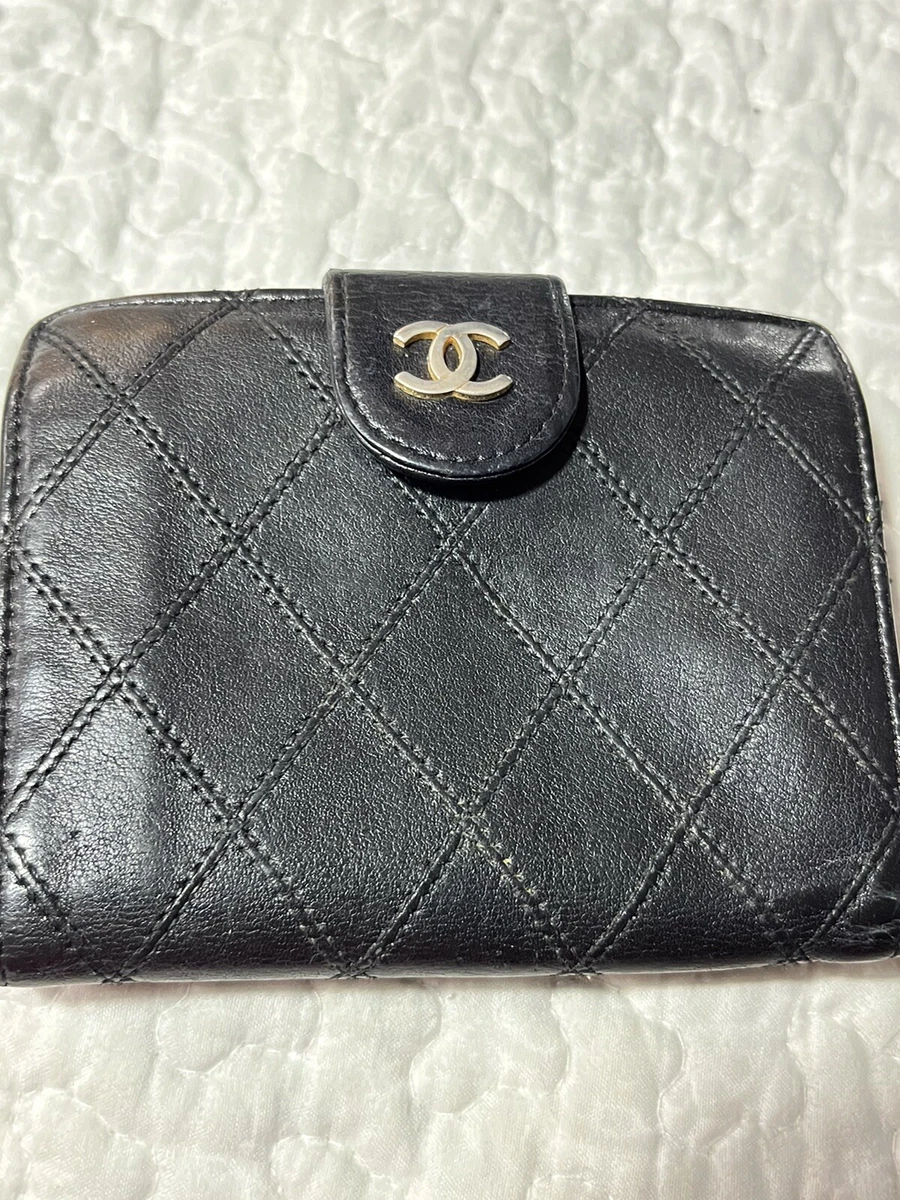 Chanel Vintage Quilted Black Leather Wallet Bifold Unisex Kiss