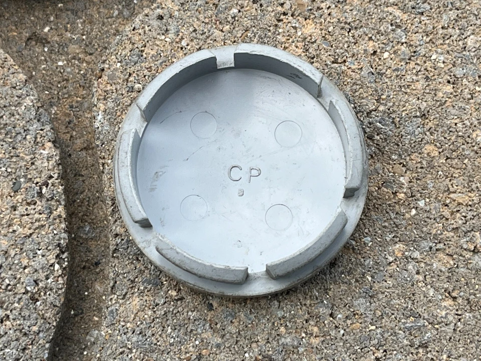 NISSAN 200SX SENTRA OEM WHEEL CENTER CAP 1995 1996 1997 1998 1999 CP - Image 2 of 2