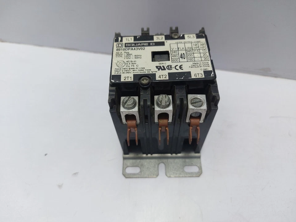 Contacteur Square D 8910DPA43V02 50A 600V~ Bobine 120V ~60Hz / 110V~50Hz - Photo 2/4