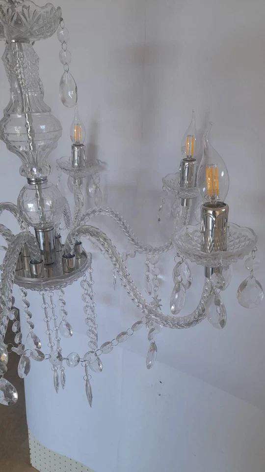 Lampadario sospensione con pendagli in plastica tipo cristalli 6 LUCI E14 - Immagine 3 di 4