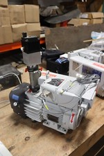 LEYBOLD LEROY SOMER SOGEVAC SV65 BI FC LABORATORY PUMP WORKING