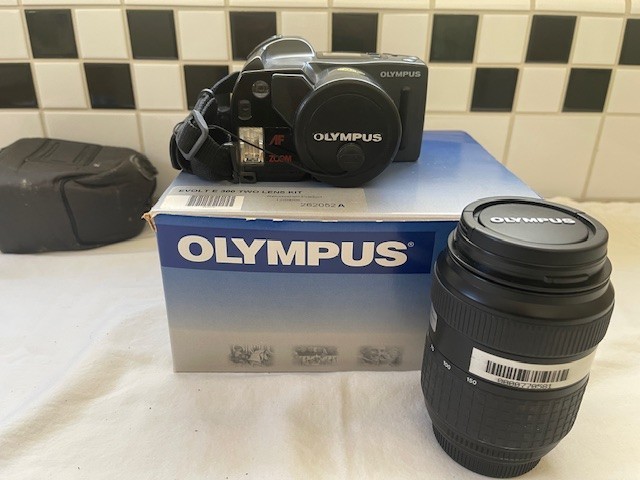 Vintage 1980's OLYMPUS Infinity Super Zoom 300 Camera With Film