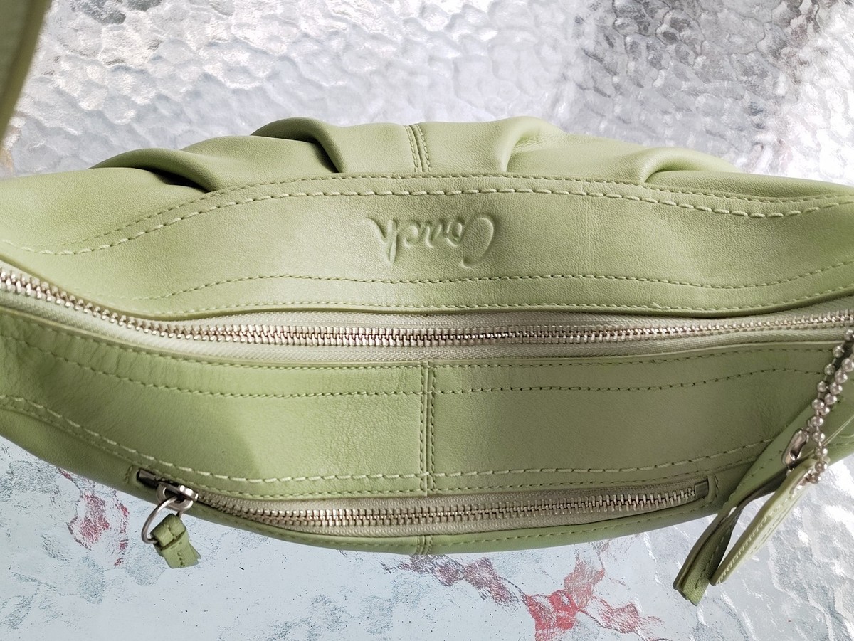 Coach MEDIUM F13730 Vintage Lime Green Soho Y2K Pleated Coach MEDIUM F13730 Vintage Lime Green Soho Y2K Pleated