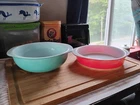 LOT 2 VINTAGE PYREX FLAMINGO PINK BAKING DISH + TURQUOISE ROUND MIXING BOWL