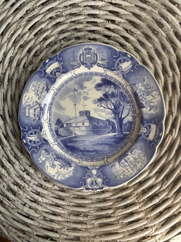 VINTAGE U S NAVAL ACADEMY  PLATE ‘OLD FORT SEVERN 1851’ by WEDGEWOOD in 1930s