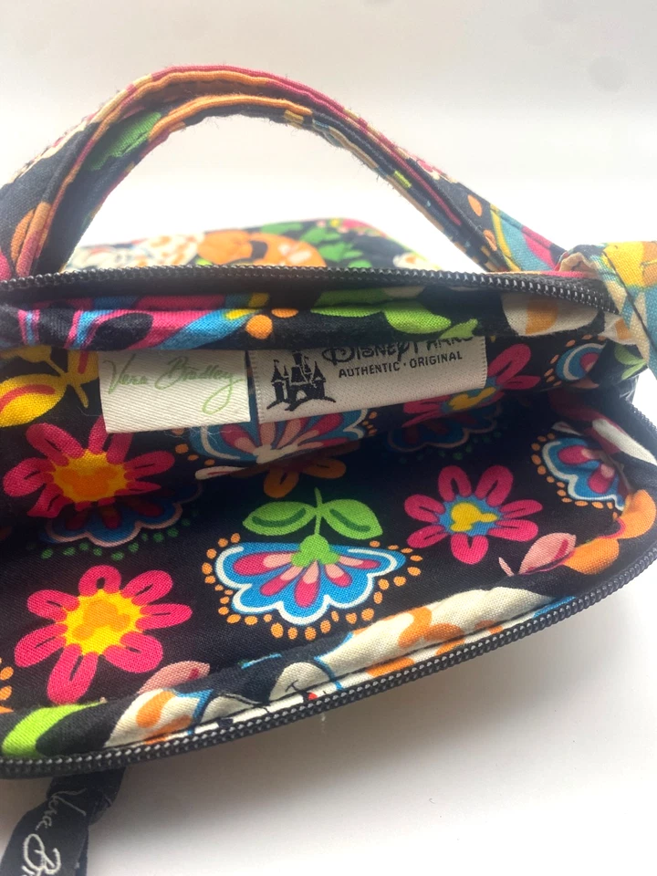 🌸 Bandolera Vera Bradley × Disney “Mickey Mouse Paisley” - Patrón retirado NUEVO SIN ETIQUETAS Foto 4 de 4