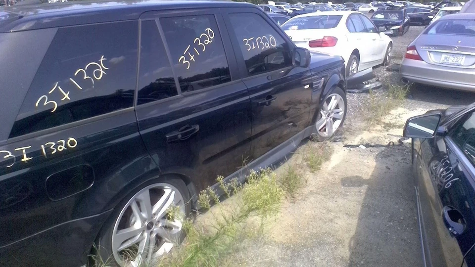 Conjunto de puerta delantera izquierda usado se adapta a: Land Rover Range Rover Sport 2013 delantero Foto 4 de 4