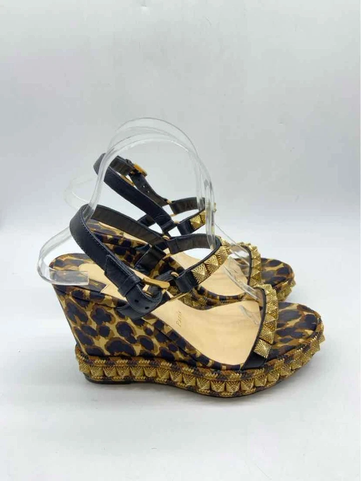 Tacones Christian Louboutin marrón talla 39 cuña Foto 4 de 4