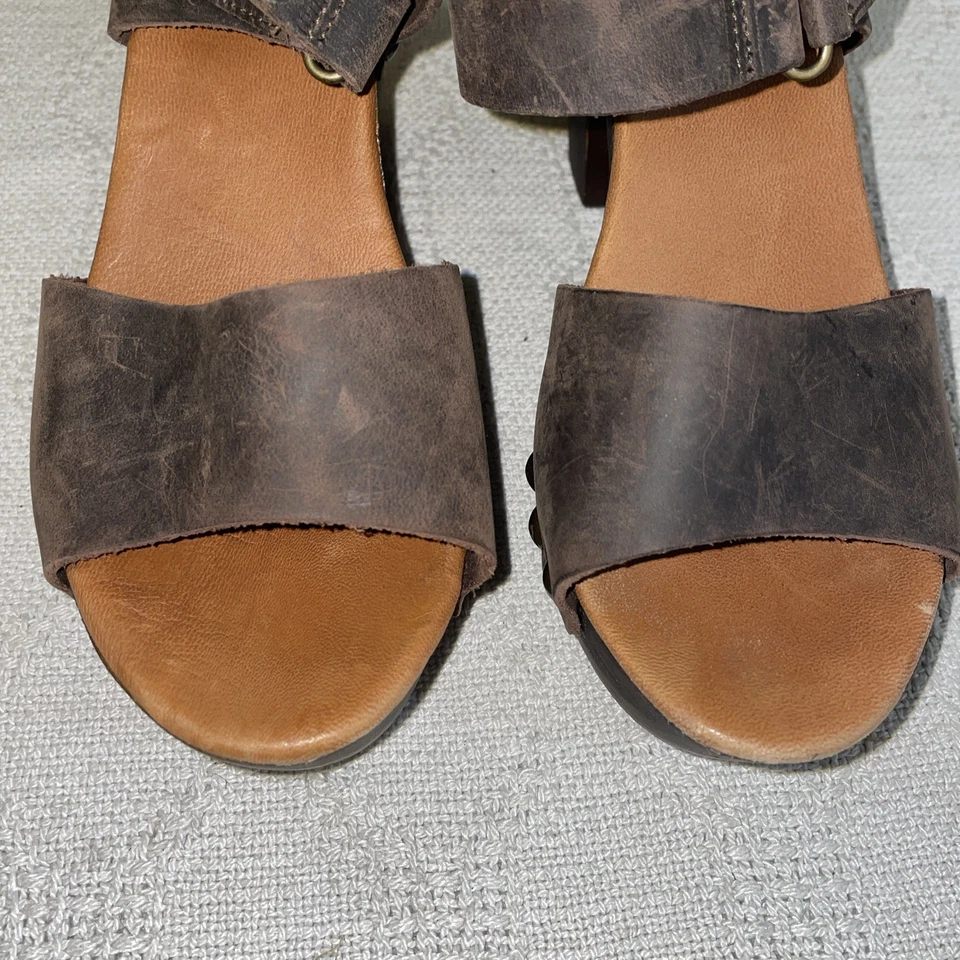 Mila Paoli Italy Womens Casual Pumps Sz 37 U.S. 6 M Brown Leather Cruise Beach - Image 4 of 4