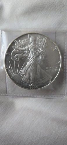 1995 American Silver Eagle - 1 OUNCE .999 fine Silver!!! no reserve