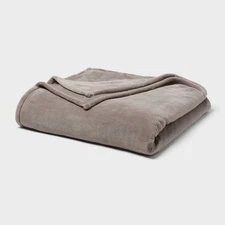 Full/Queen Ultra Plush Blanket Gray - Threshold